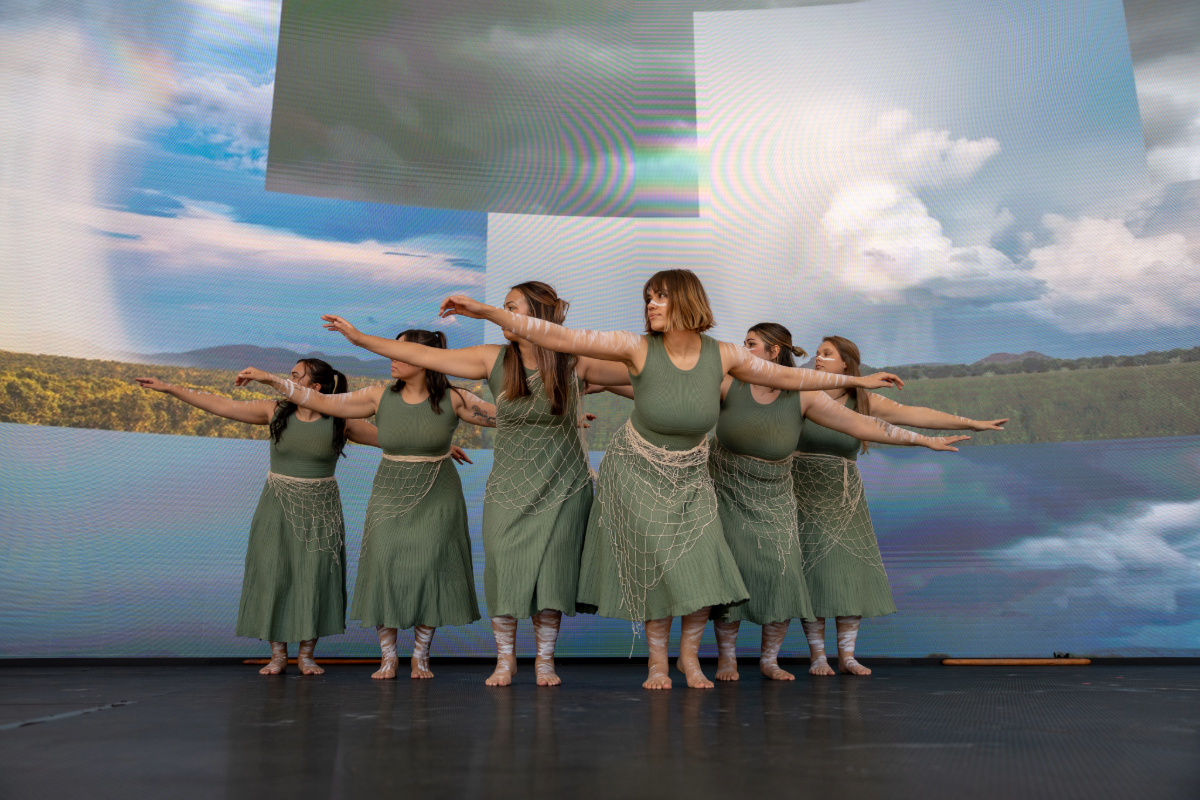 Of Sea and Dance performing at Australia Pavilion